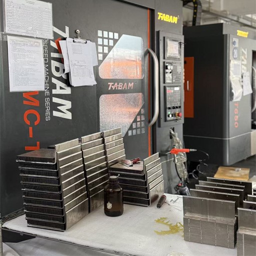 Aluminum Folded Fin Heat Sink Aluminum Folded Fin Heat Sink